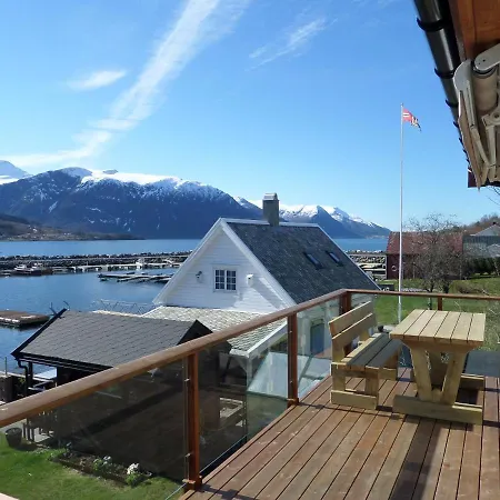 Solstrand Fjord Апартаменты Eidsvag (Nesset)