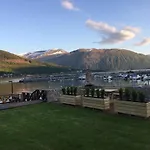Solstrand Fjord * Eidsvåg