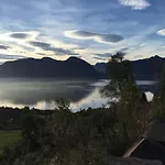 Solstrand Fjord * Eidsvåg