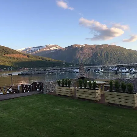 Solstrand Fjord * Eidsvåg